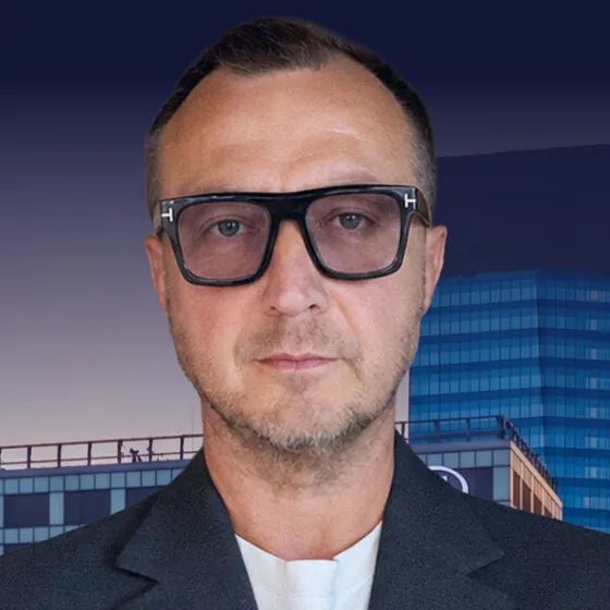 Dariusz Gałęzewski, współzałożyciel OSHEE.